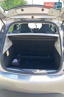 Хэтчбек Renault Zoe 2014 в 