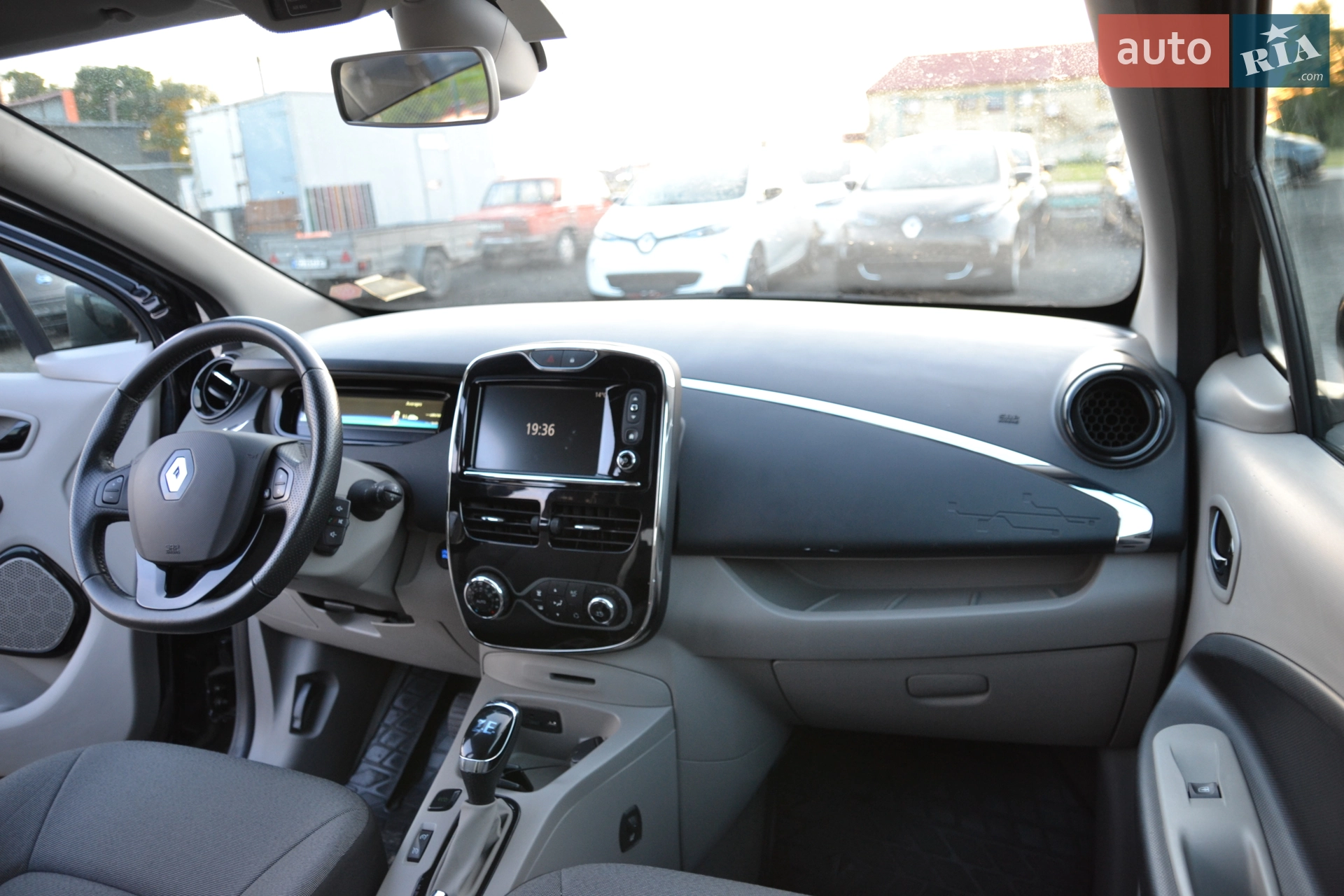2016 Renault ZOE - мініатюра 20