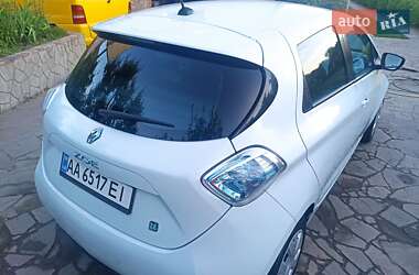 Хэтчбек Renault Zoe 2013 в 