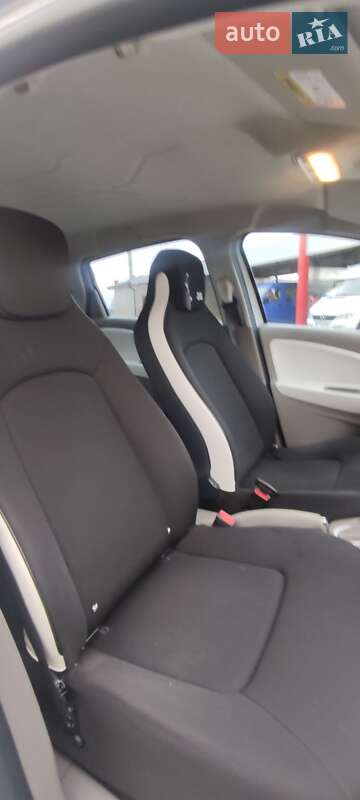 Хетчбек Renault Zoe 2015 в Нововолинську фото 15 Хетчбек Renault Zoe 2015 в Нововолинську