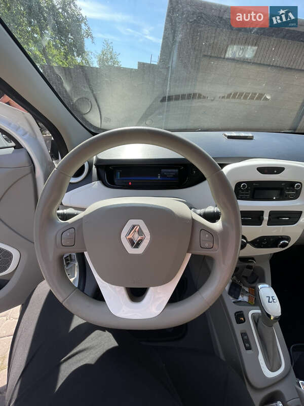 Хэтчбек Renault Zoe 2017 в Львове