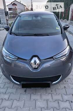 Хэтчбек Renault Zoe 2018 в 