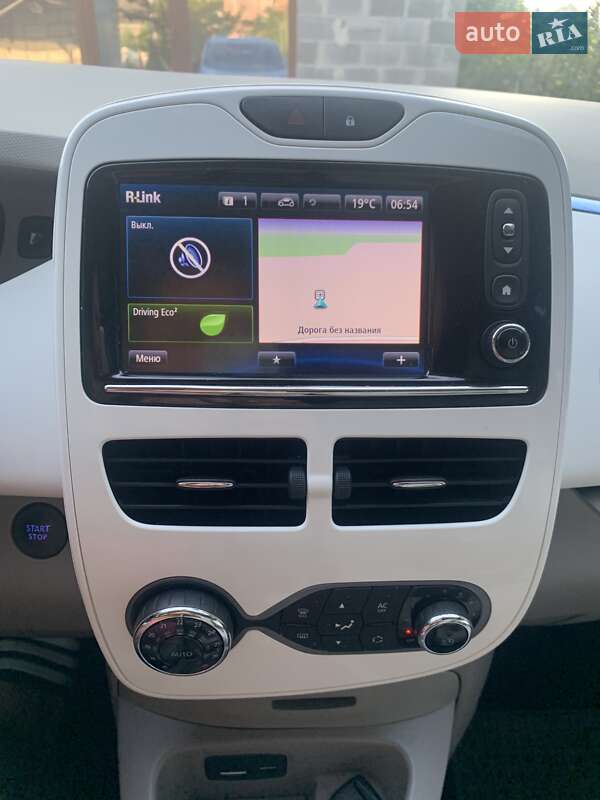 Хэтчбек Renault Zoe 2013 в Дубно