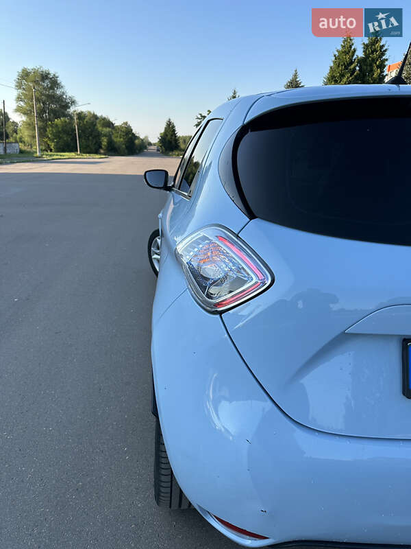 Хэтчбек Renault Zoe 2015 в Дрогобыче фото 6 Хэтчбек Renault Zoe 2015 в Дрогобыче