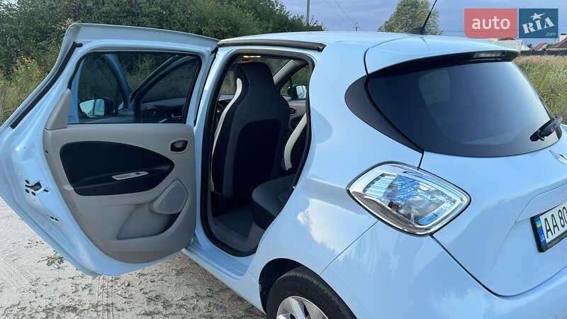 Хетчбек Renault Zoe 2015 в Києві