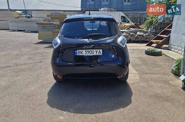 Хэтчбек Renault Zoe 2015 в 