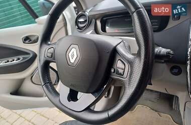 Хэтчбек Renault Zoe 2015 в 