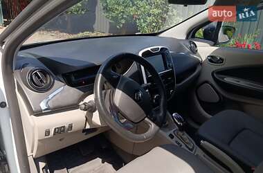 Хетчбек Renault Zoe 2015 в 