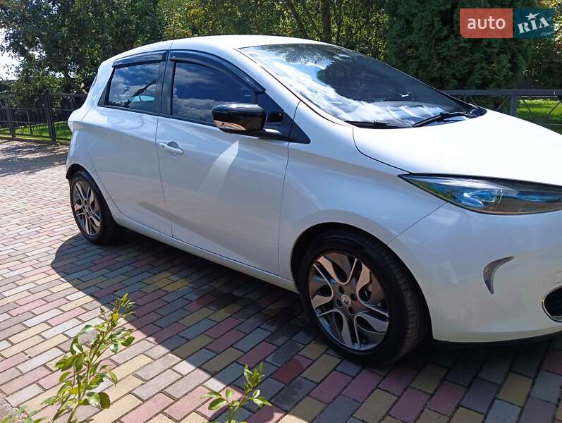 Хетчбек Renault Zoe 2015 в Острозі