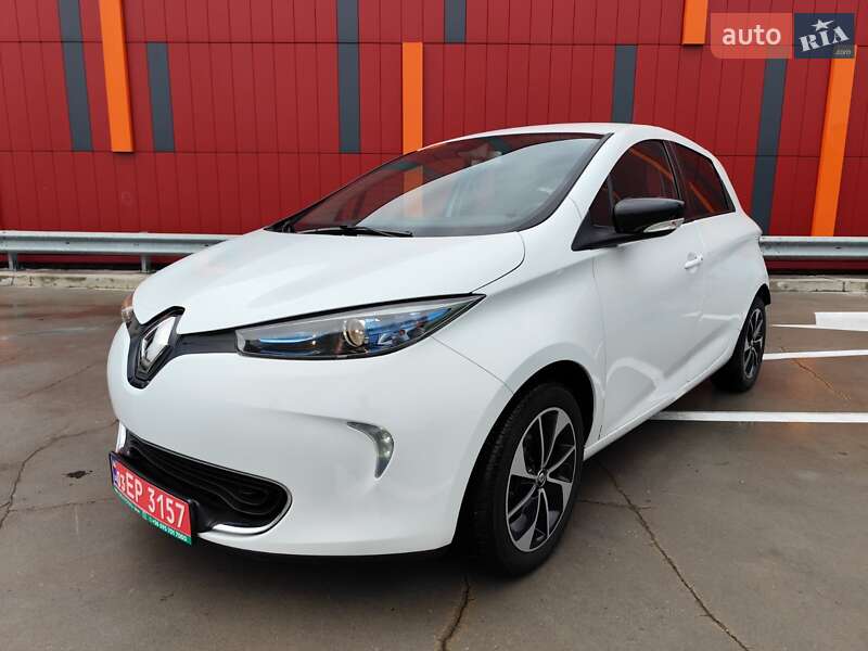 Хэтчбек Renault Zoe 2017 в 