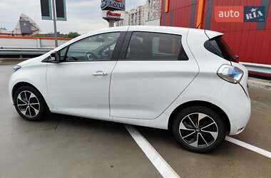 Хэтчбек Renault Zoe 2017 в 