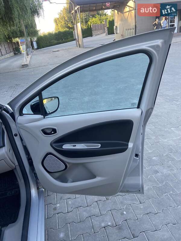 Хэтчбек Renault Zoe 2015 в Подволочиске