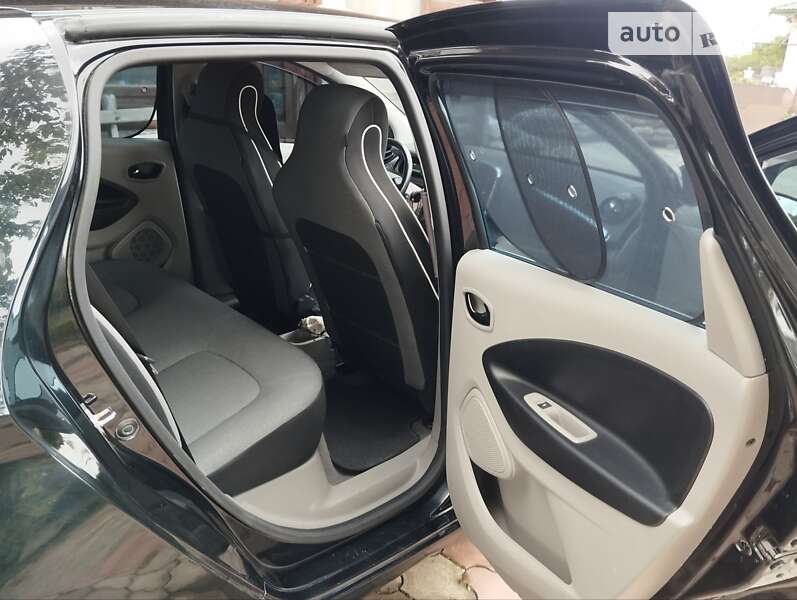 Хэтчбек Renault Zoe 2013 в Черновцах