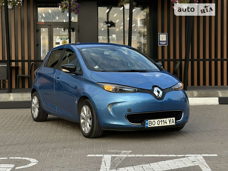 Хетчбек Renault Zoe 2016 в Дубні