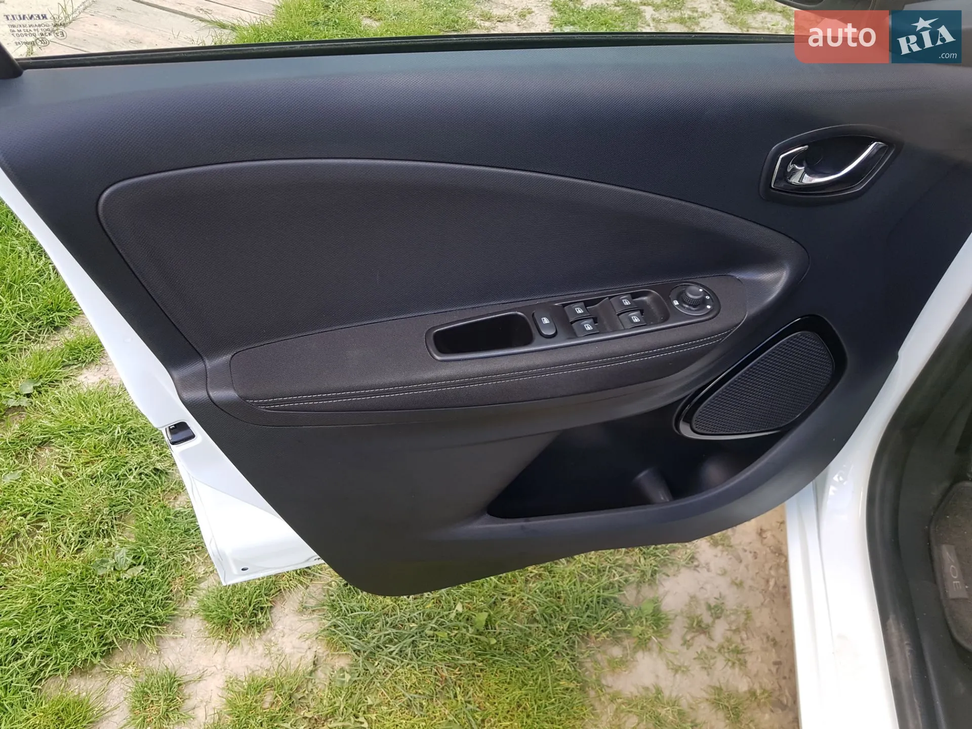 2017 Renault ZOE - мініатюра 16