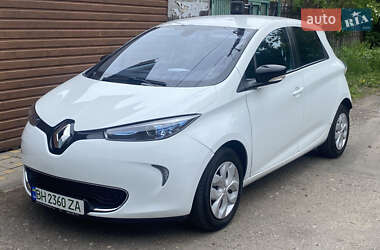 Хэтчбек Renault Zoe 2014 в 