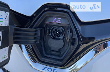 Хэтчбек Renault Zoe 2020 в 
