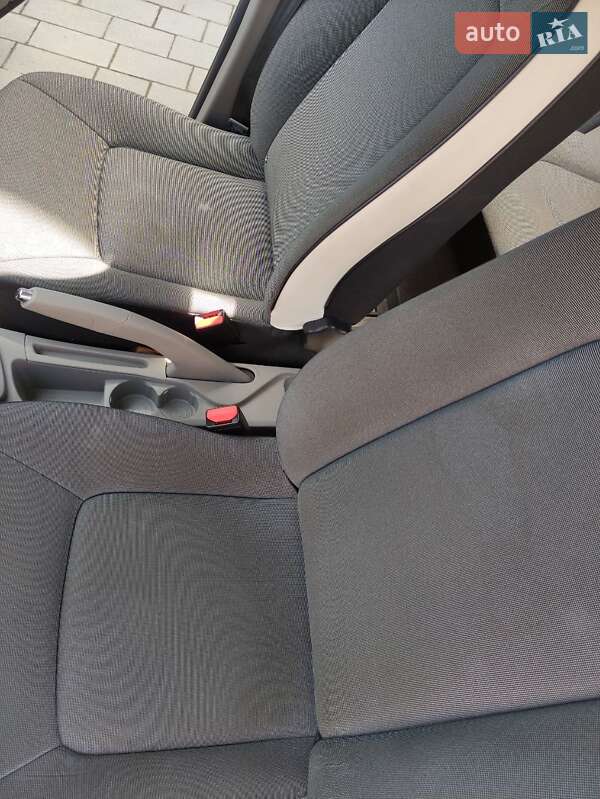 Хэтчбек Renault Zoe 2014 в Луцке фото 17 Хэтчбек Renault Zoe 2014 в Луцке