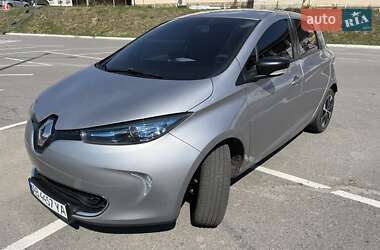 Хетчбек Renault Zoe 2015 в 
