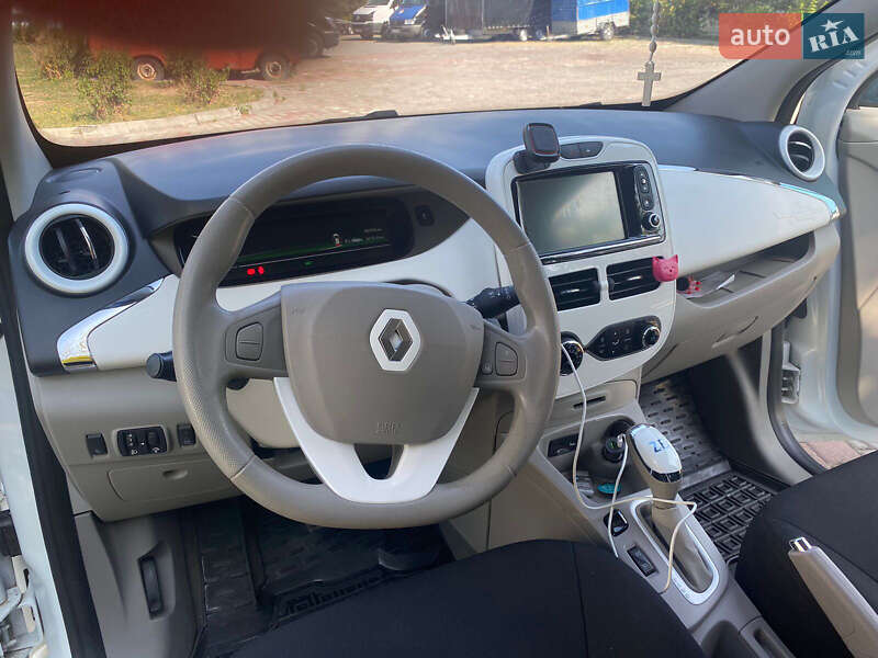 Хэтчбек Renault Zoe 2014 в Ивано-Франковске