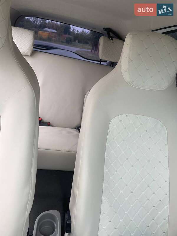 Хэтчбек Renault Zoe 2018 в Млинове фото 10 Хэтчбек Renault Zoe 2018 в Млинове