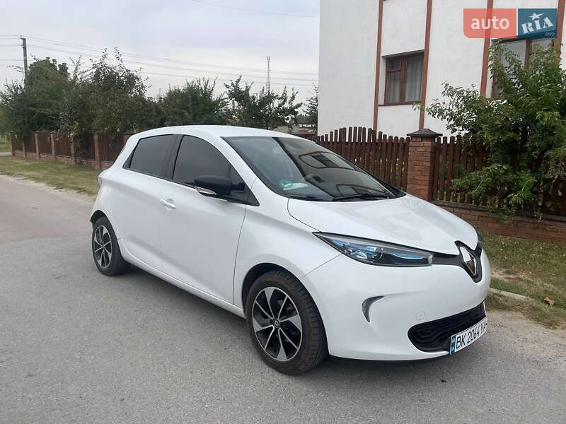 Хэтчбек Renault Zoe 2018 в Млинове