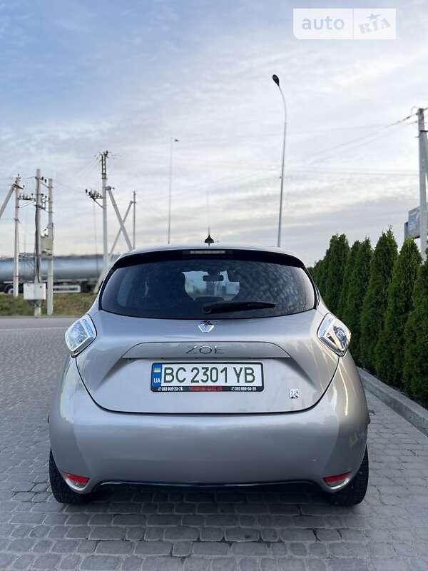 Хэтчбек Renault Zoe 2015 в Львове