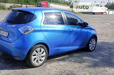 Хэтчбек Renault Zoe 2017 в 