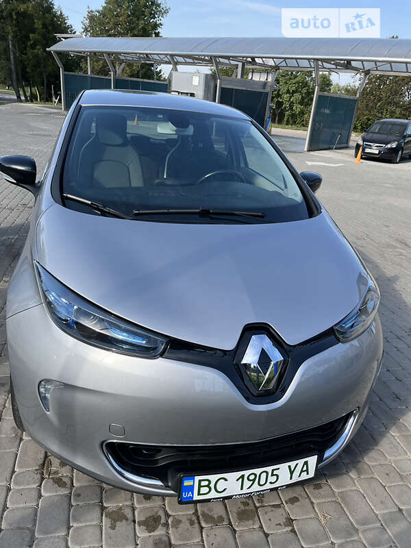 Хэтчбек Renault Zoe 2016 в Львове