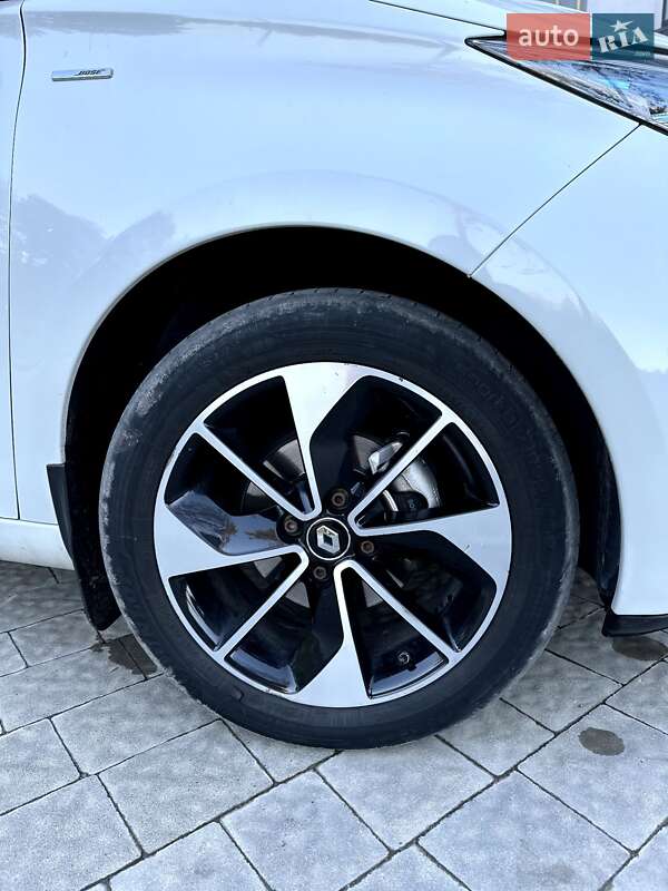Хэтчбек Renault Zoe 2017 в Новояворовске фото 13 Хэтчбек Renault Zoe 2017 в Новояворовске