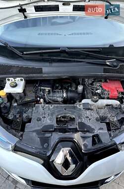 Хетчбек Renault Zoe 2017 в 