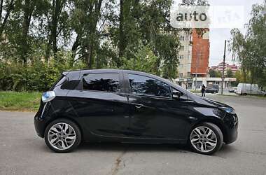 Хетчбек Renault Zoe 2015 в Чернівцях