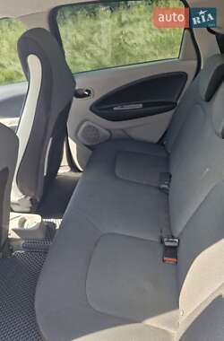 Хэтчбек Renault Zoe 2014 в 