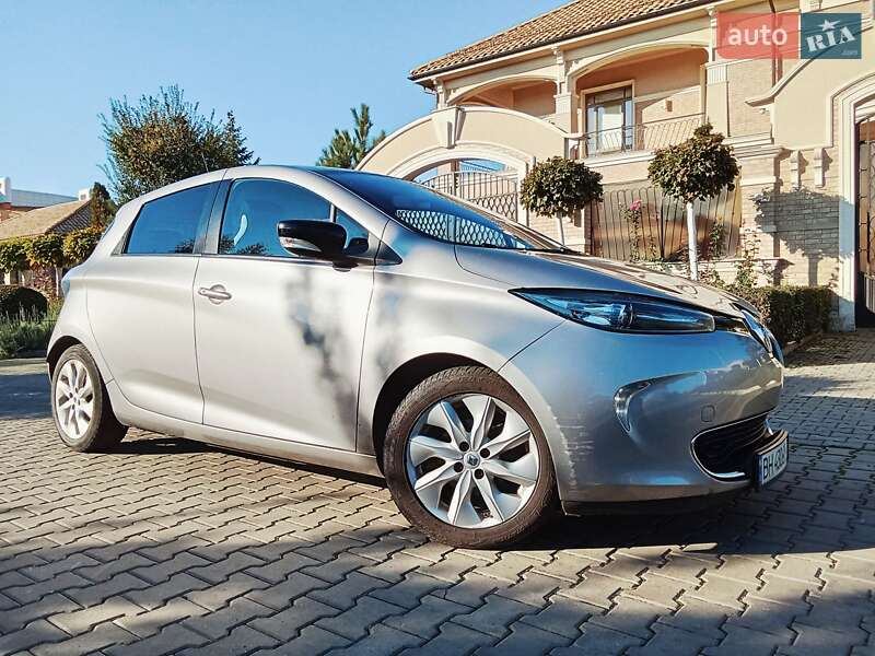 Хэтчбек Renault Zoe 2015 в Одессе фото 6 Хэтчбек Renault Zoe 2015 в Одессе