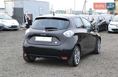 Хэтчбек Renault Zoe 2016 в 