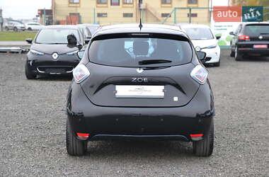 Хэтчбек Renault Zoe 2016 в 
