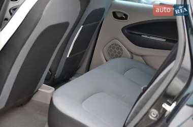 Хэтчбек Renault Zoe 2016 в 