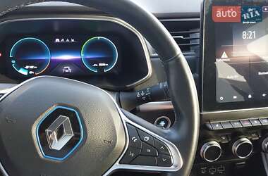 Хэтчбек Renault Zoe 2020 в 