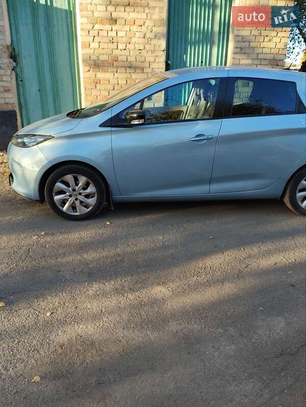 Хэтчбек Renault Zoe 2015 в Фастове фото 12 Хэтчбек Renault Zoe 2015 в Фастове