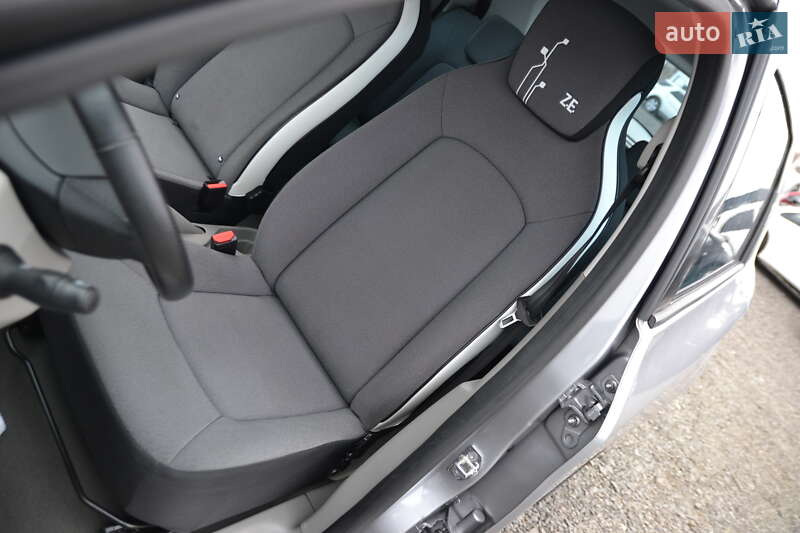 Хэтчбек Renault Zoe 2015 в Луцке