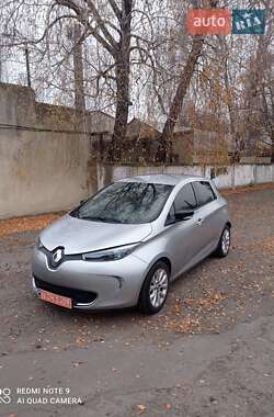 Хэтчбек Renault Zoe 2019 в 