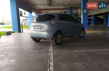 Хэтчбек Renault Zoe 2013 в 