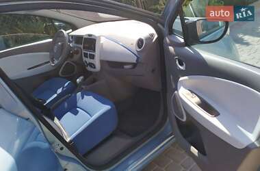 Хэтчбек Renault Zoe 2013 в 