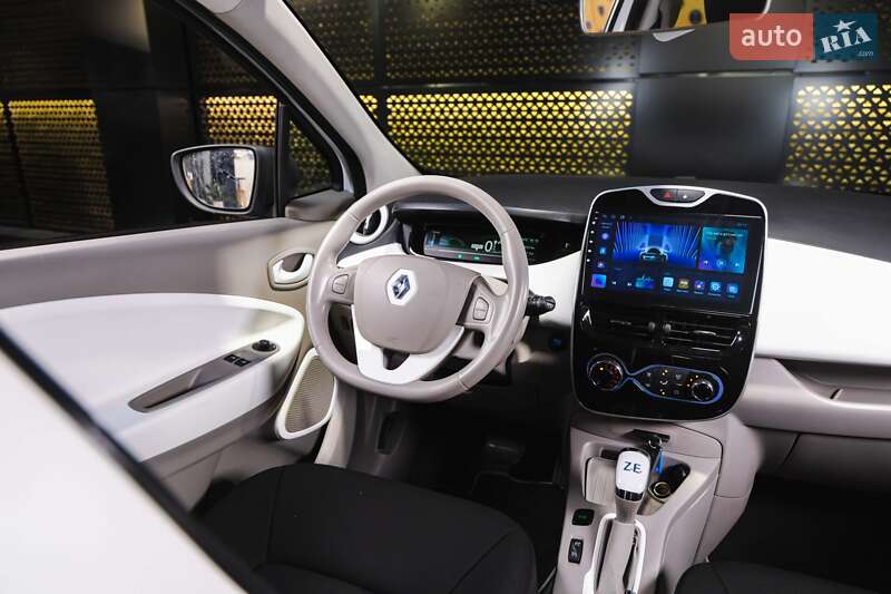 Хэтчбек Renault Zoe 2018 в Луцке