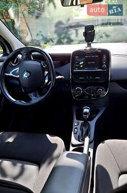 Хэтчбек Renault Zoe 2018 в 