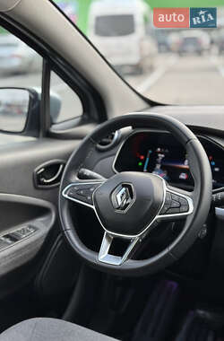 Хэтчбек Renault Zoe 2021 в 