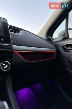 Хэтчбек Renault Zoe 2021 в 
