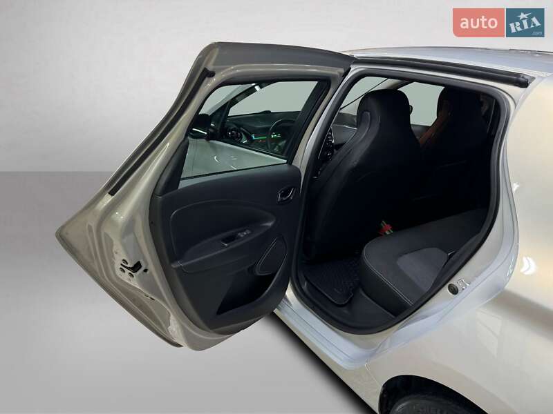 Хэтчбек Renault Zoe 2017 в Ивано-Франковске