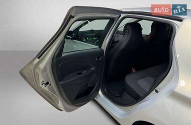 Хэтчбек Renault Zoe 2017 в 