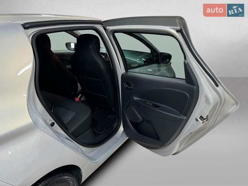 Хэтчбек Renault Zoe 2017 в Ивано-Франковске